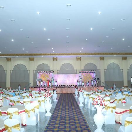 Gadiraju Palace Convention Centre & Hotel Visakhapatnam Exterior photo