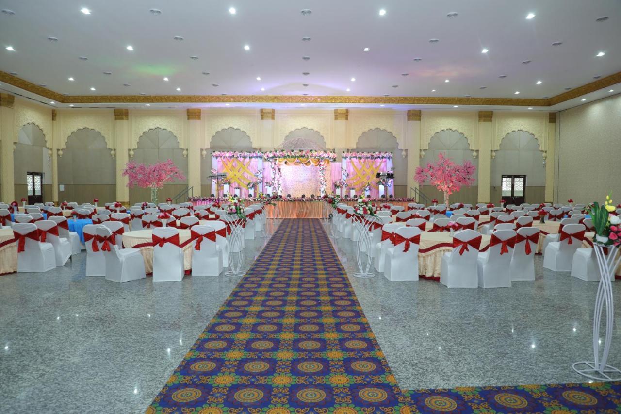 Gadiraju Palace Convention Centre & Hotel Visakhapatnam Exterior photo