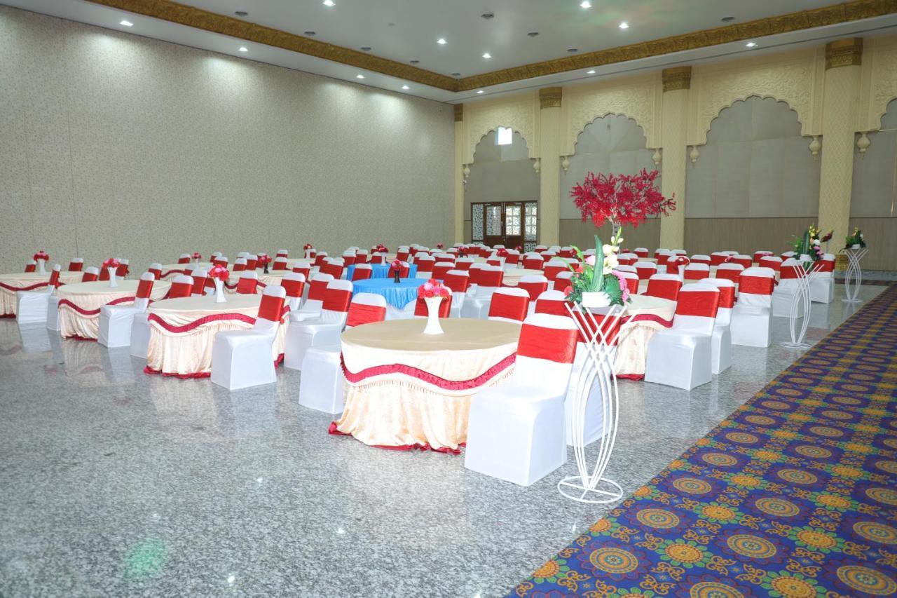 Gadiraju Palace Convention Centre & Hotel Visakhapatnam Exterior photo