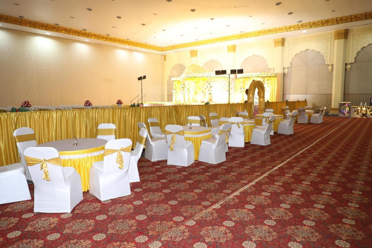 Gadiraju Palace Convention Centre & Hotel Visakhapatnam Exterior photo